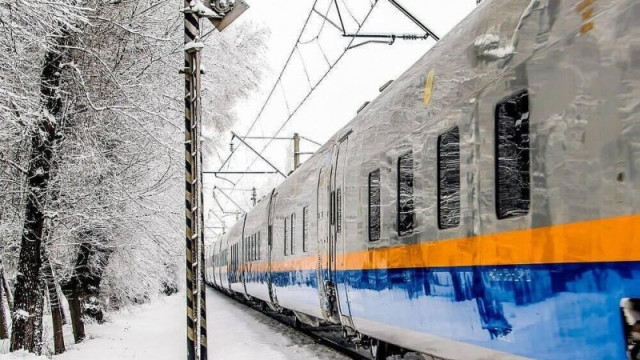 Новогодний экспресс запустили из Астаны в Бурабай