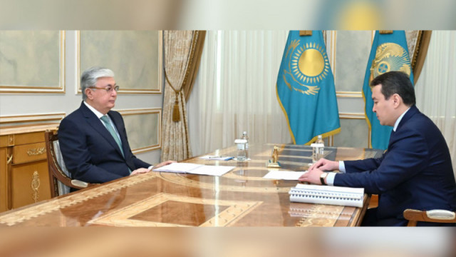 К.Токаев принял Премьер-министра Алихана Смаилова
