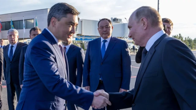 Ресей Президенті Владимир Путин Астанаға келді