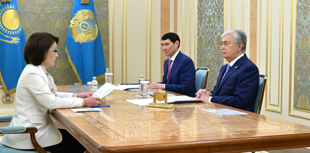 Мемлекет басшысы Денсаулық сақтау министрі А. Әлназарованы қабылдады