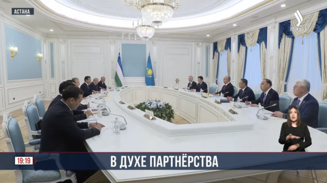 Президенты Казахстана и Узбекистана провели переговоры в узком составе