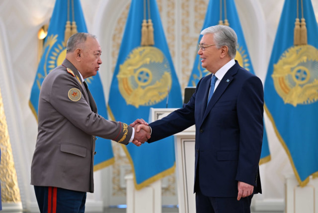 Сәт Тоқпақбаев Президент жарлығымен марапатталды