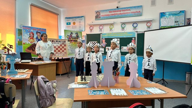 «Ход королевы» из Шубарагаша: как сельская учительница ломает стереотипы о начальной школе