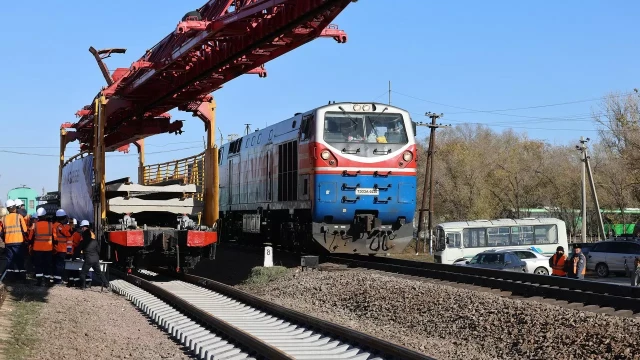 Новая железная дорога увеличит транзитно-экспортные возможности Казахстана