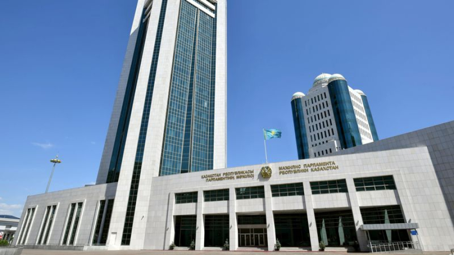 Мәжіліс заңсыз алынған активтерді мемлекетке қайтару туралы заң қабылдады