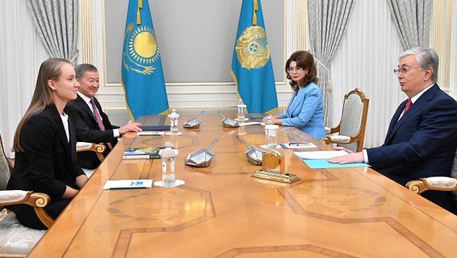 Президент теннисші Елена Рыбакинаны қабылдады