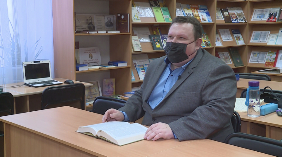 Украин жігіті Абайдың шығармаларын жатқа оқиды