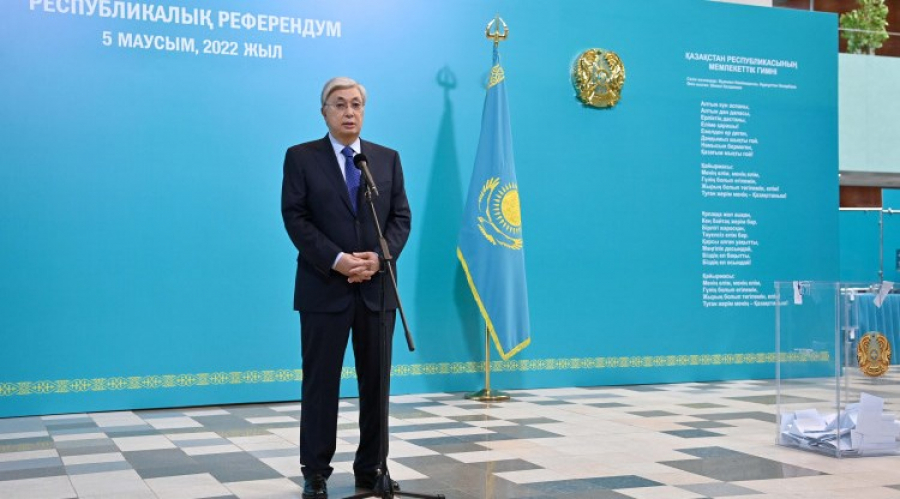 Президент Казахстана проголосовал на республиканском референдуме