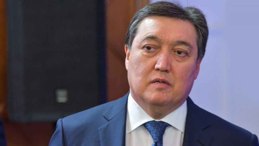 О принимаемых мерах по дальнейшему развитию экономики рассказал глава кабинета министров Аскар Мамин