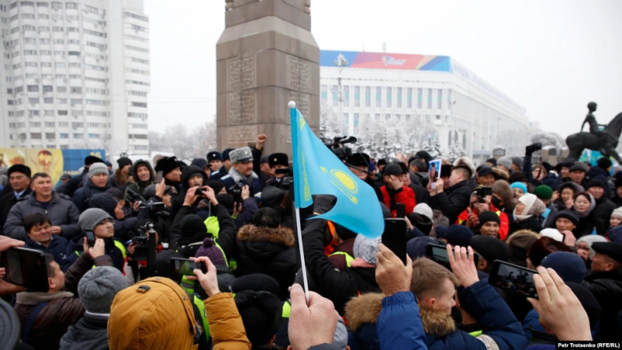 Елдегі реформаларды жүзеге асыруға халық тегістей жұмылуы керек – сарапшы пікірі