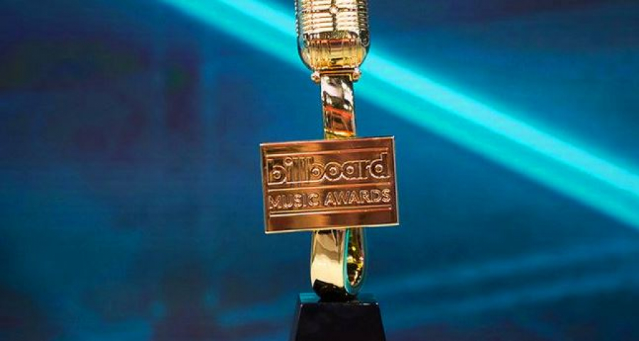 Иманбек Зейкенов получил награду Billboard Award