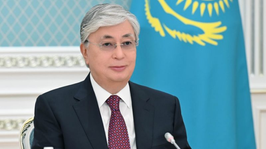 Касым-Жомарт Токаев поздравил казахстанцев с Днем независимости