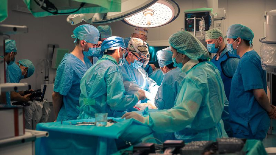 Әлемге әйгілі израильдік ортопед Астанада шеберлік сабағын өткізді