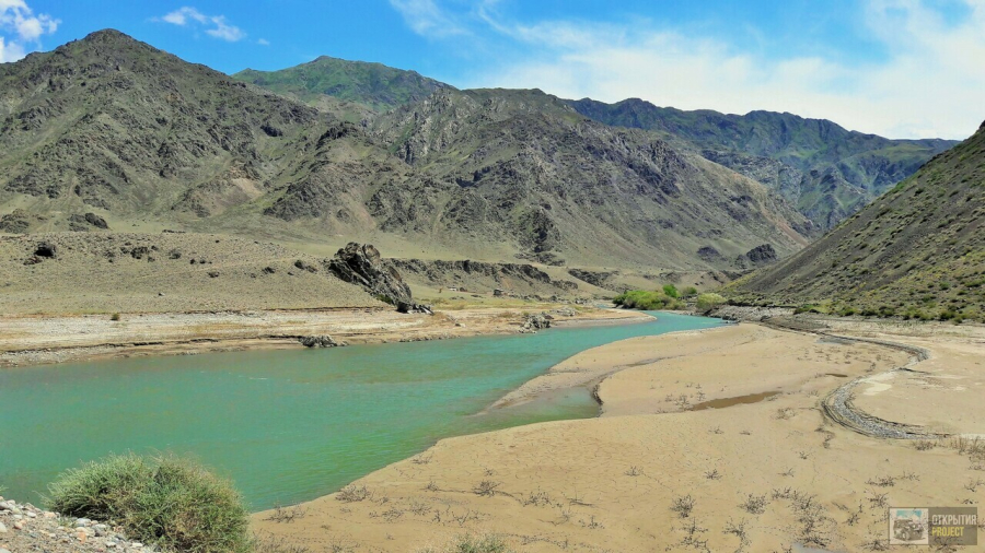 Лунный каньон, озеро Иссык, Бартогайское водохранилище
