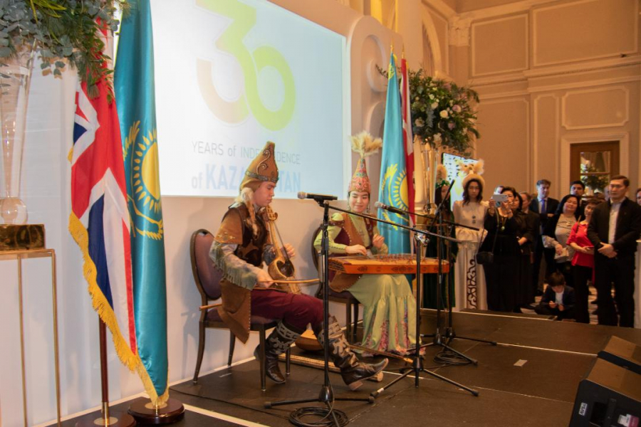 Ұлыбританияда қазақ өнерінің кеші өтті