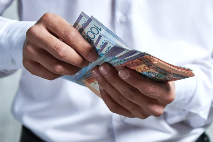 Студентам РК начнут выдавать льготные кредиты на оплату за учебу