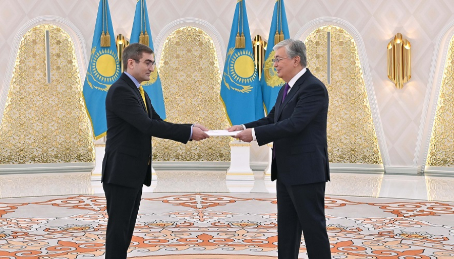 Президент бірқатар мемлекеттің елшілерінен сенім грамоталарын қабылдады