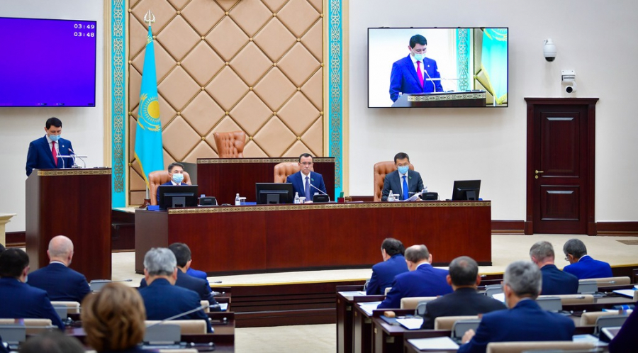 Сенат рассмотрел законопроект о республиканском бюджете на 2022 - 2024 годы