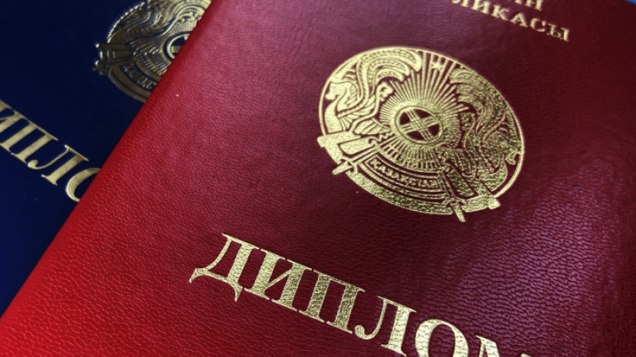 Биылдан бастап отандық және шетелдік екі дипломды бірден алуға болады