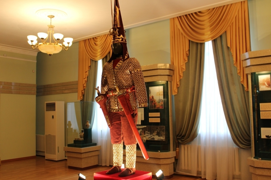 Алтын адам