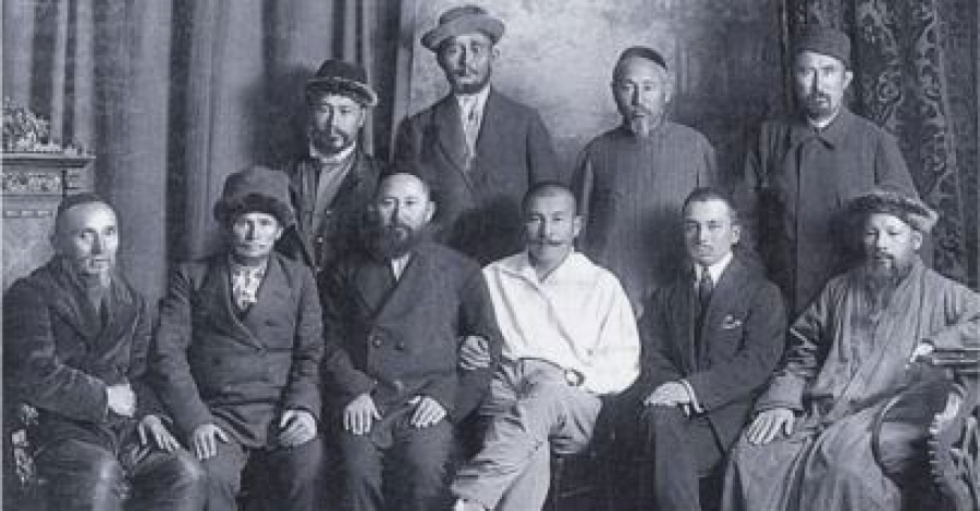 Ученые обсуждают статью Президента