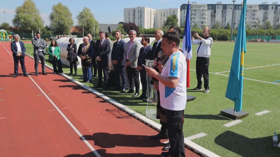 Курултай казахов проходит во Франции