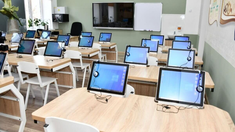 Қазақстанда білім беру процесін цифрландыру жеделдетіледі