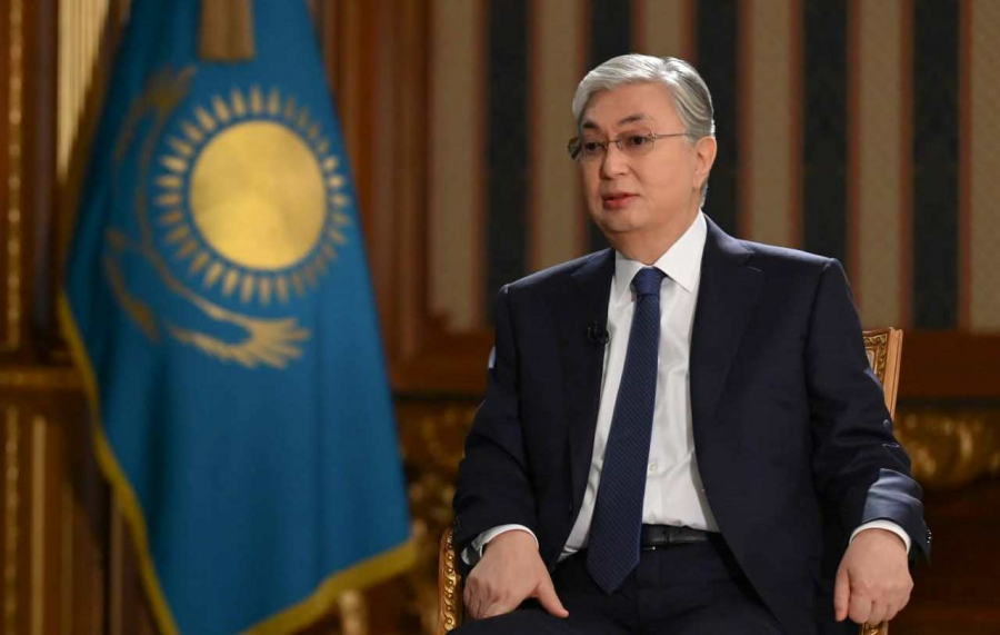 Қаңтар оқиғасы: Президент алғашқы сұхбатын неге орыс тілінде бергенін түсіндірді