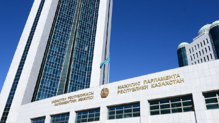 Мәжіліс депутаттары «Елбасы туралы» заңның күшін жоюды мақұлдады
