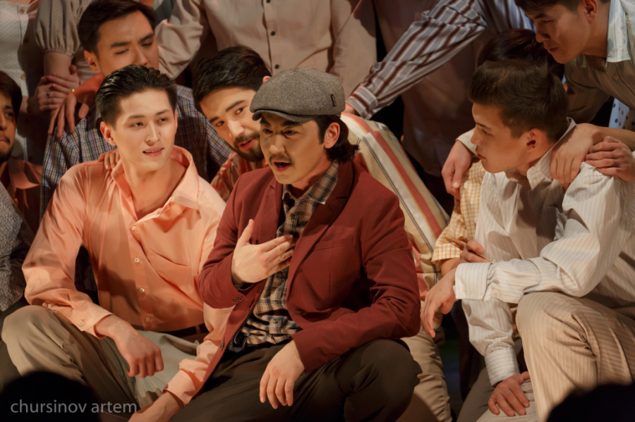 В Нур-Султане состоялась премьера мюзикла о жизни Шамши Калдаякова