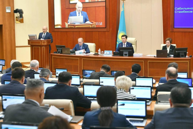 Сенатта 2024 – 2028 жылдарға арналған  экономиканың даму болжамы жасалды